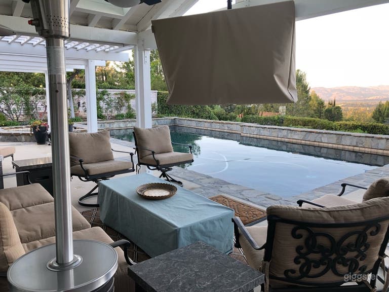  Stunning Poolside Retreat with Views 