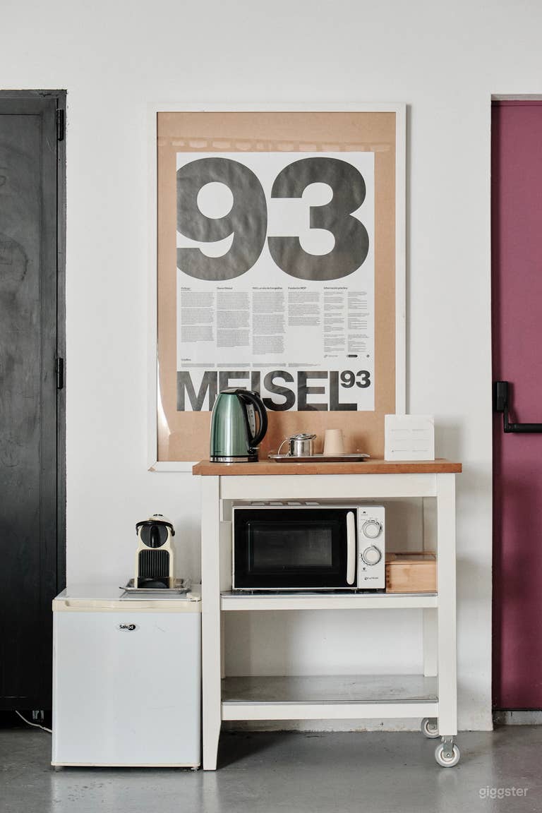  Versatile creative studio in Madrid 