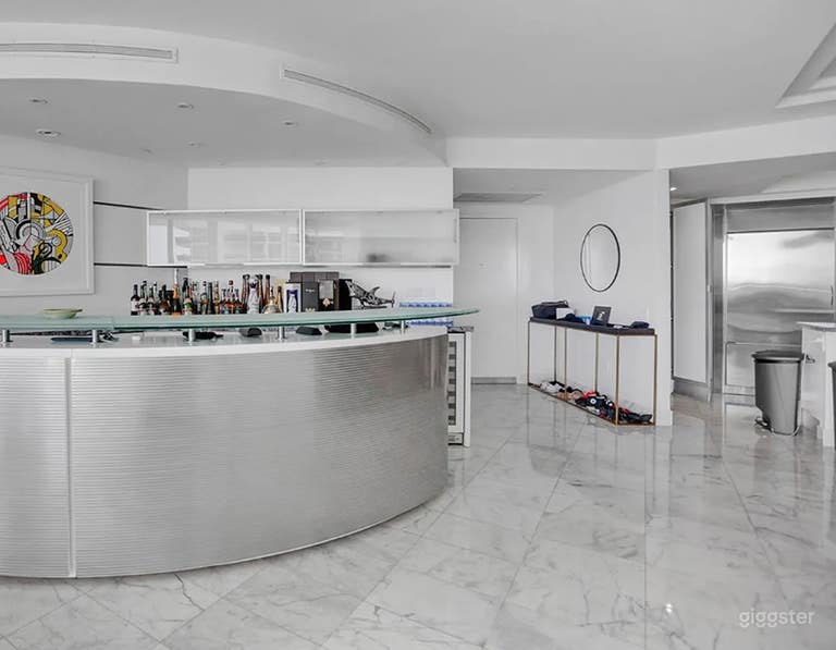  Luxurious Iconic 240 degree view 