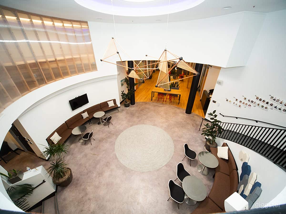 Atrium &amp; Main Hall Photo 1