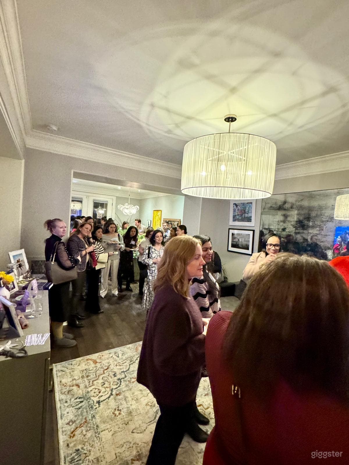 Windsor Place Photo 4