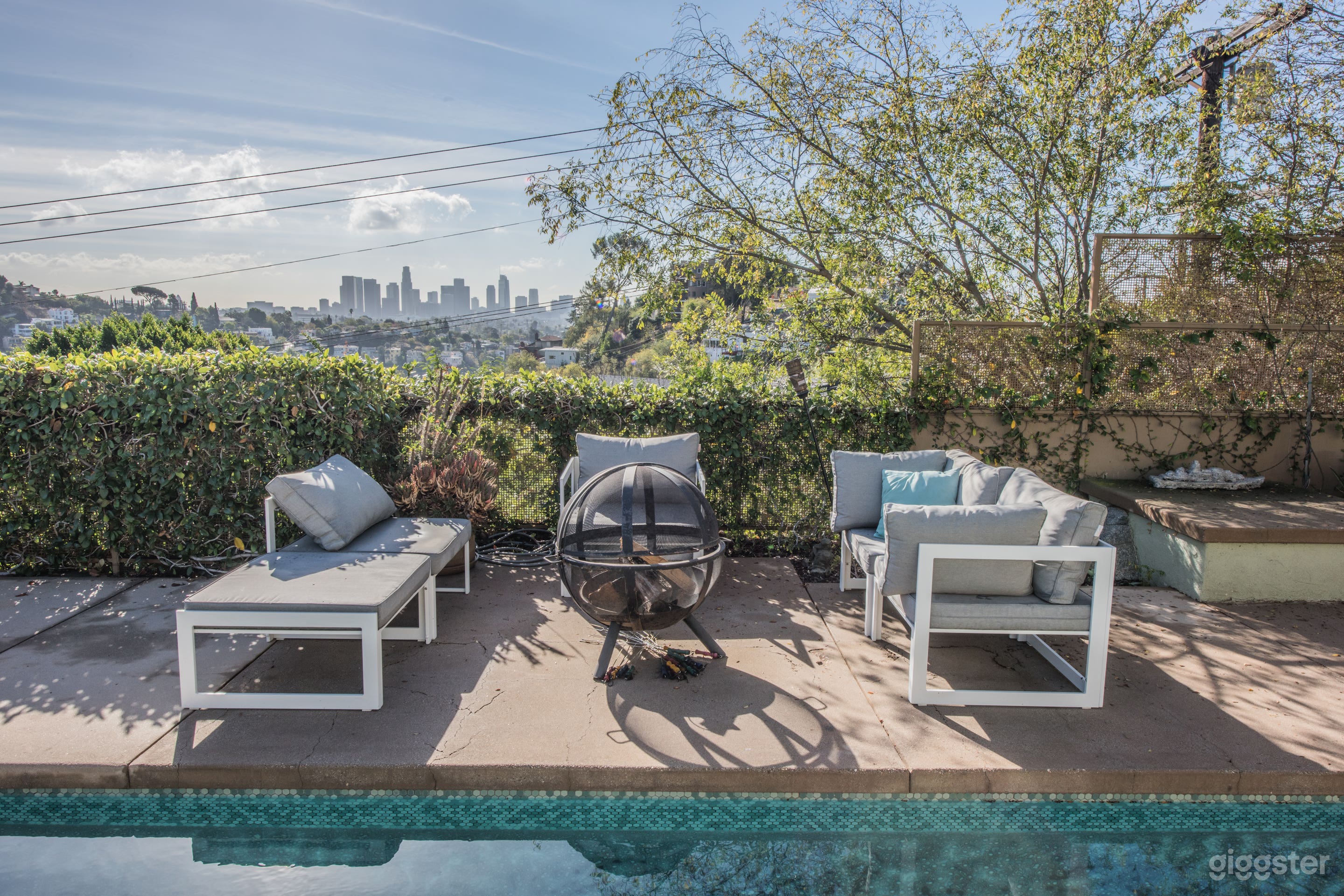 Mid Century Bungalow in Silver Lake Photo 4