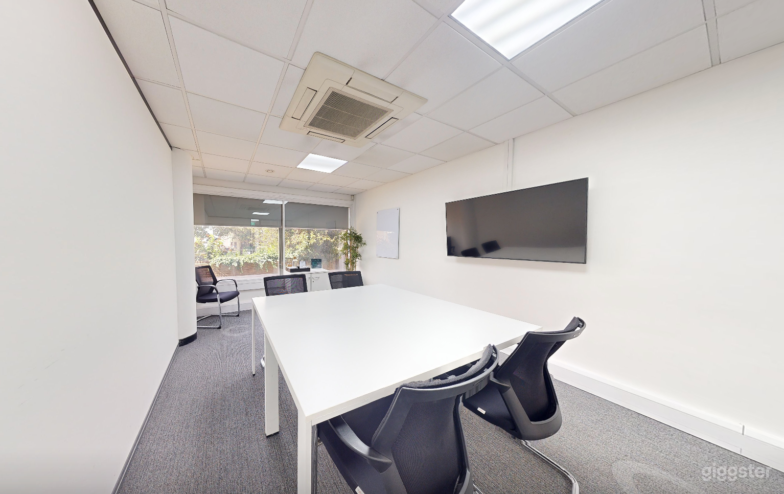 The Crompton Meeting Room for 4 Persons Photo 2