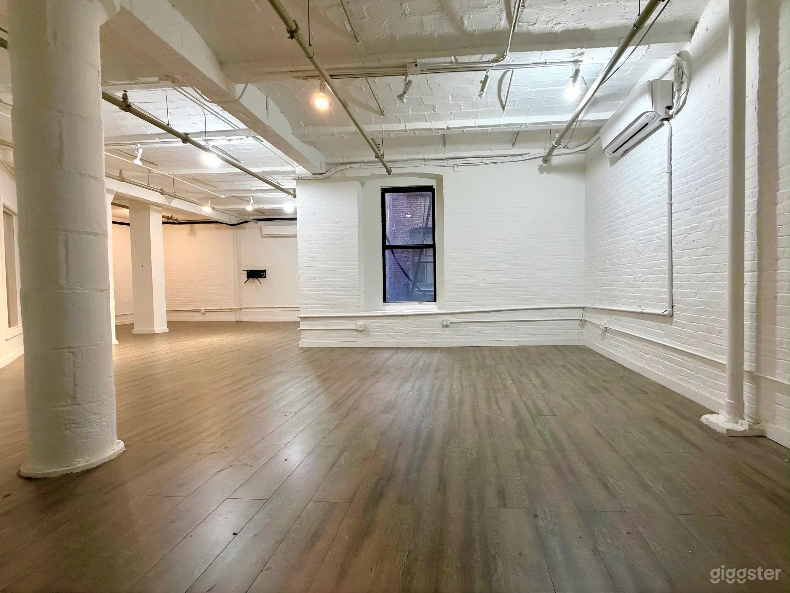 Versatile DUMBO Creative Space for Events & Productions Photo 3