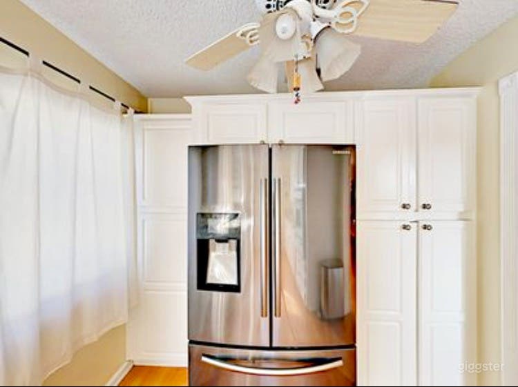  Spacious upstairs Duplex in Gorgeous Ventura, CA 