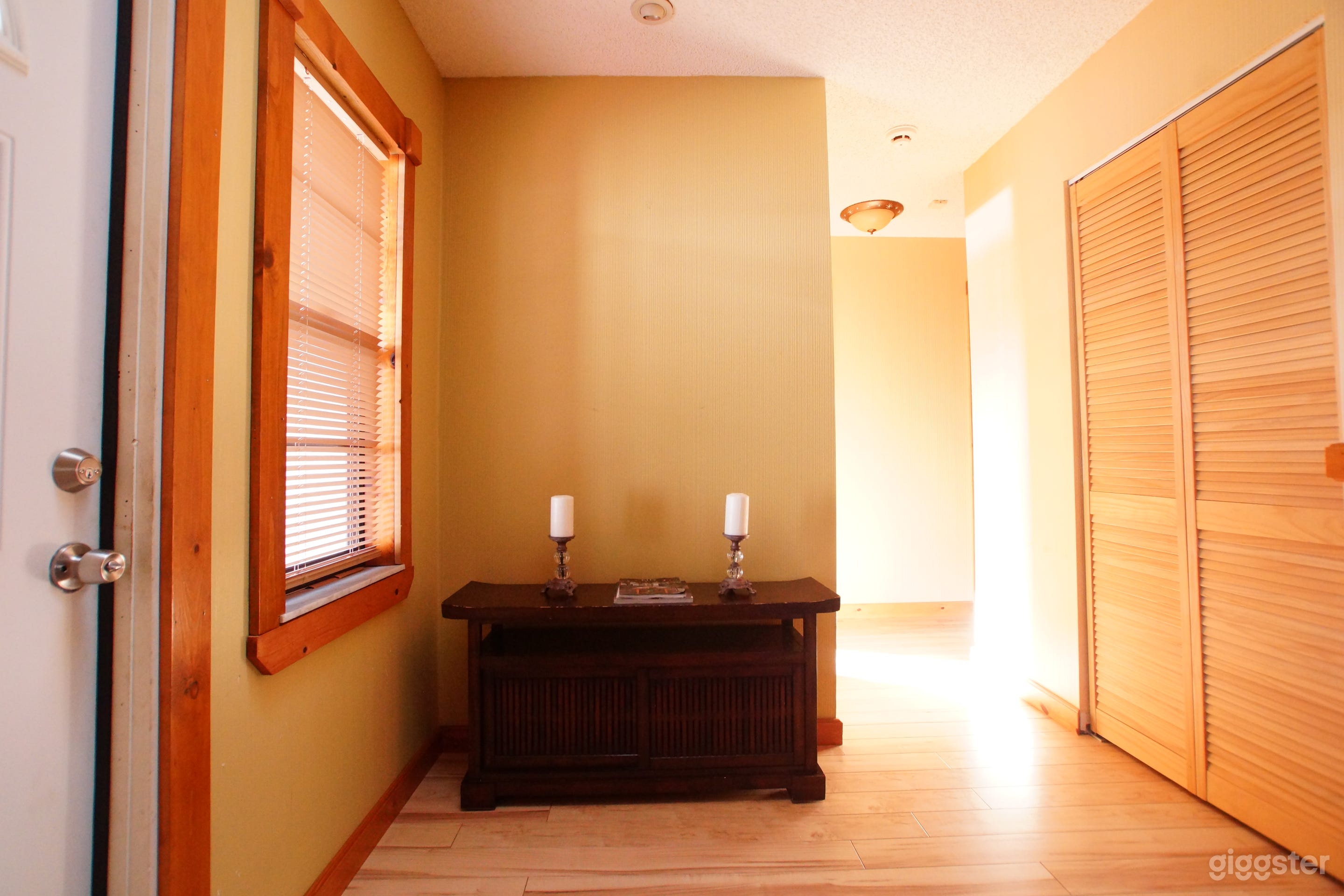 Minimalist Home Lovely Garden Oasis. Vegan-Kitchen Photo 2