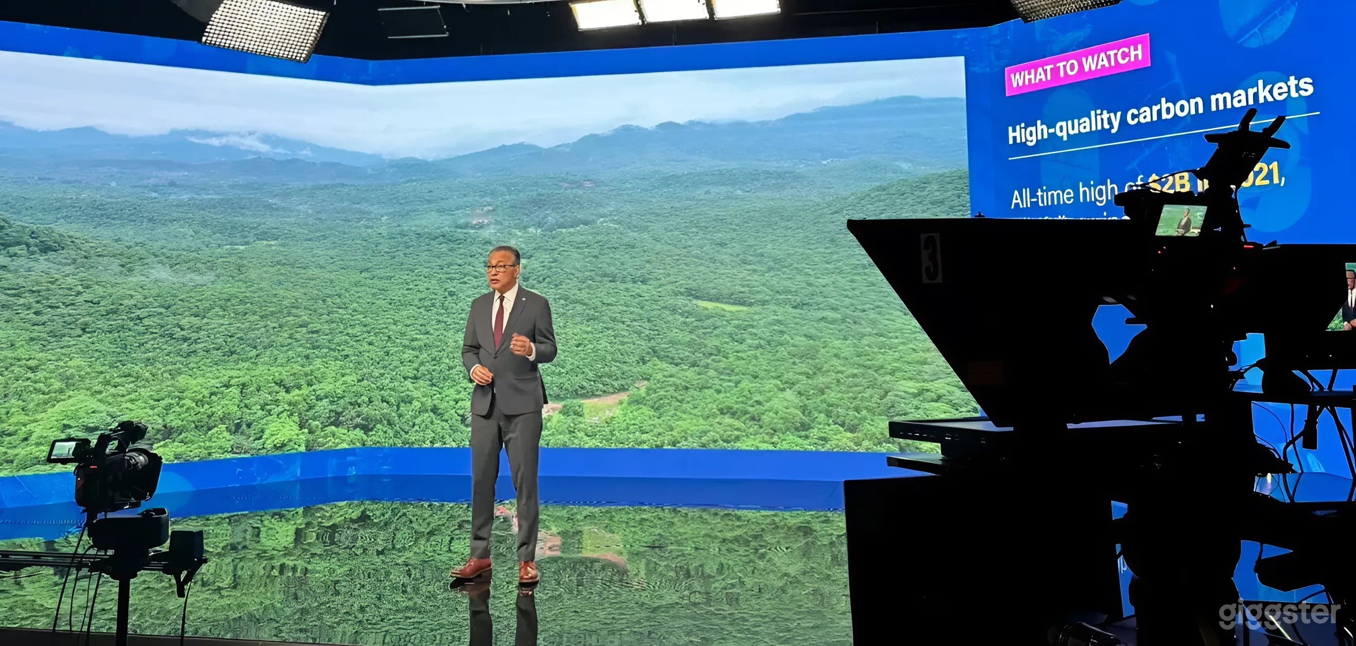 Studio A - Supersized LED Wall Stage Photo 1