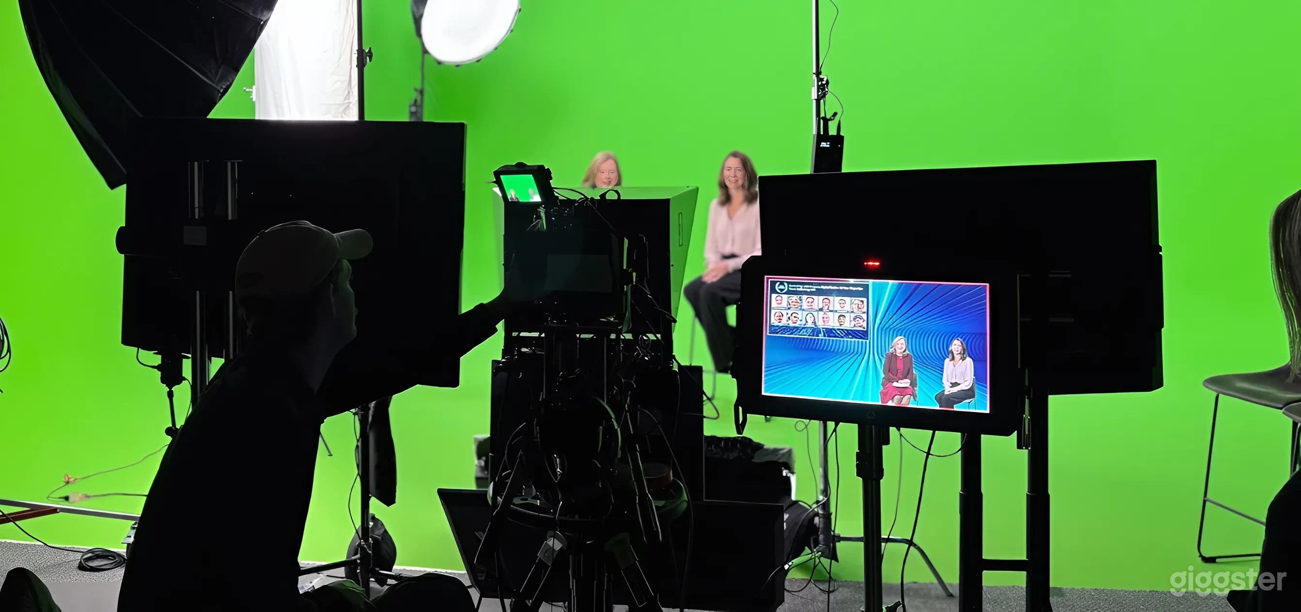 Studio A - Supersized LED Wall Stage Photo 4