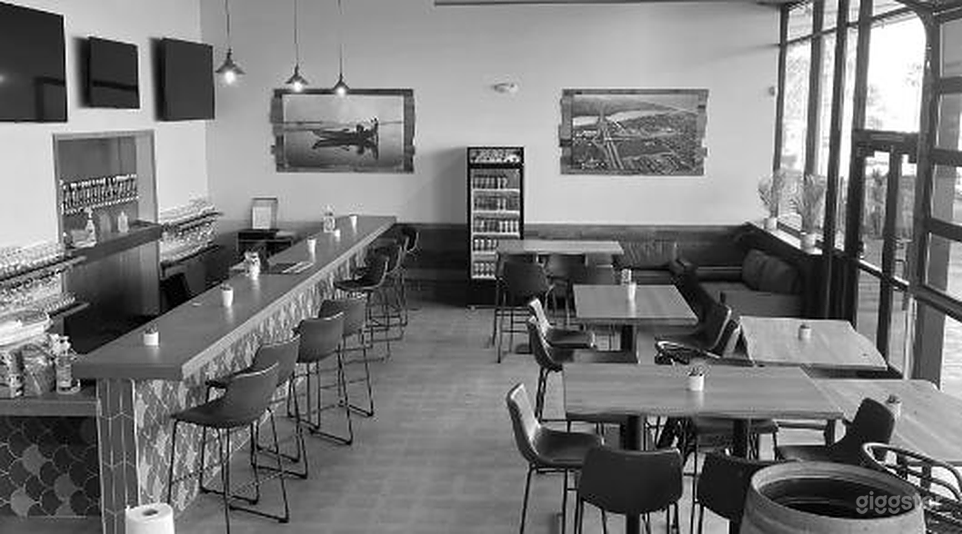 Quintessential Brewery Taproom in Oceanside Photo 3