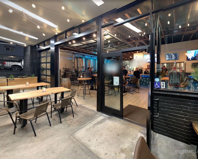  Sala de cervecería típica en Oceanside 