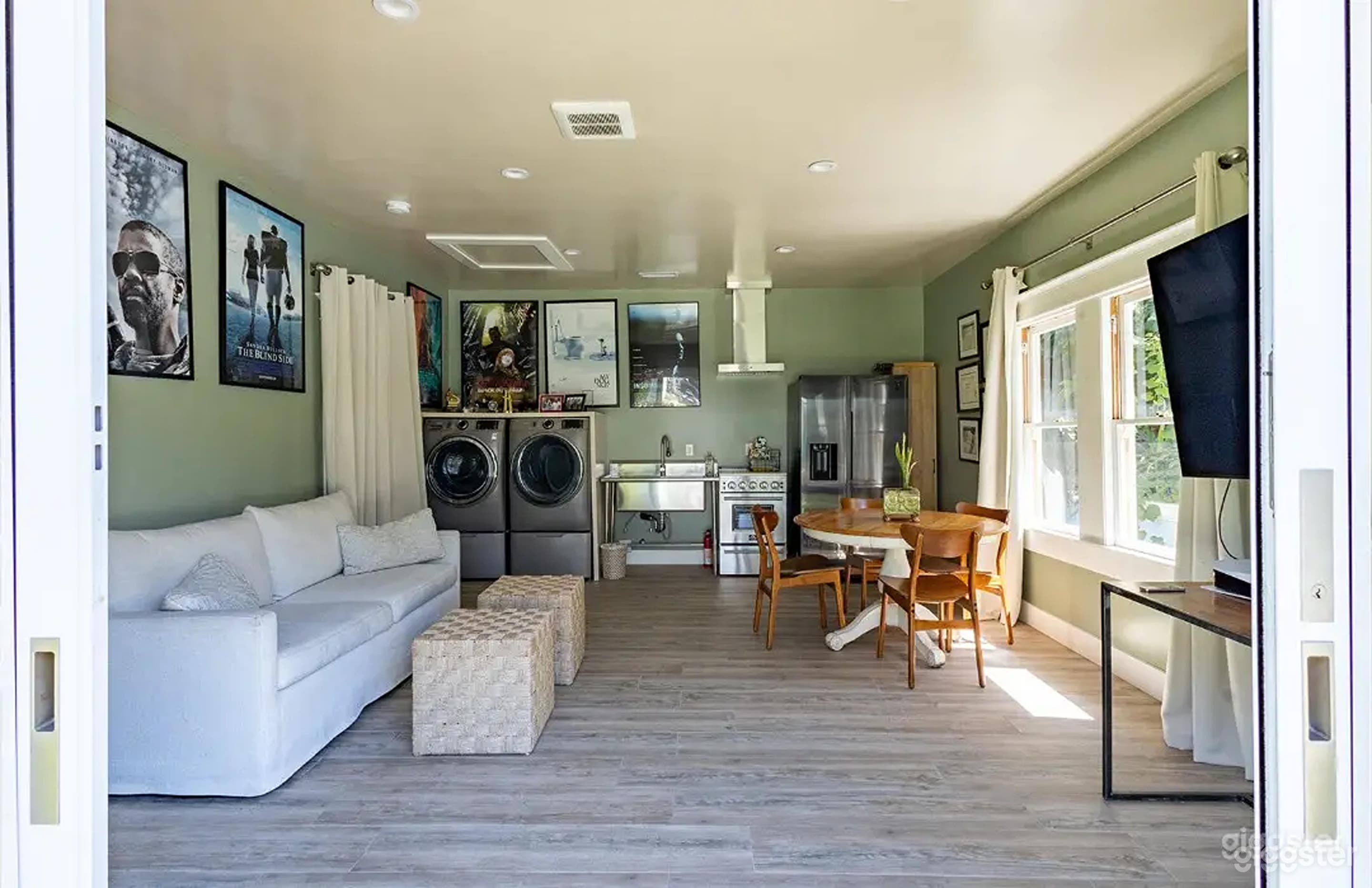 Lafayette Square — Gated, historic LA film-ready enclave! Photo 2