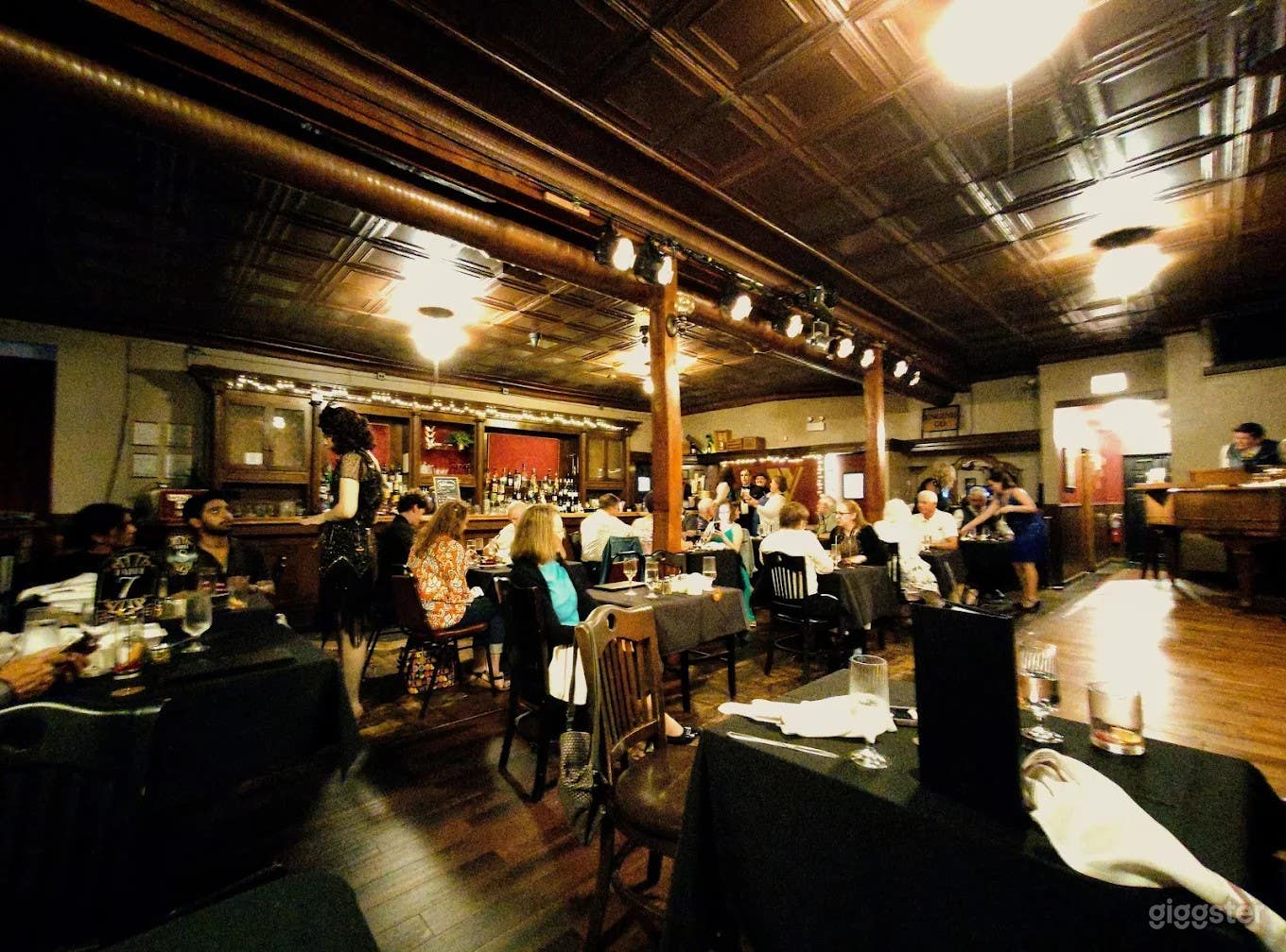 Elegant 1920s themed bar/restaurant w/ open space and stage. Photo 1