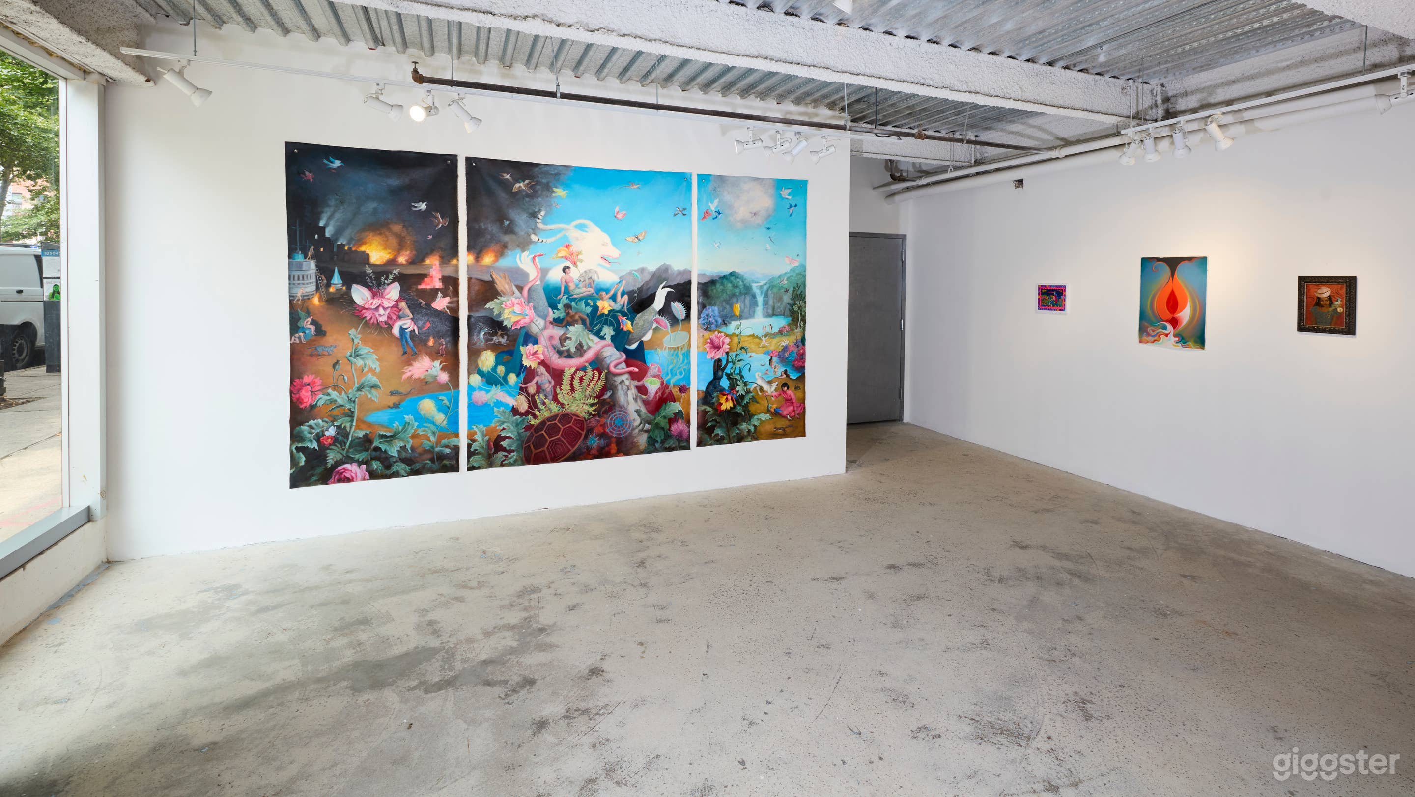 Spacious Gallery in the Lower East Side Photo 4