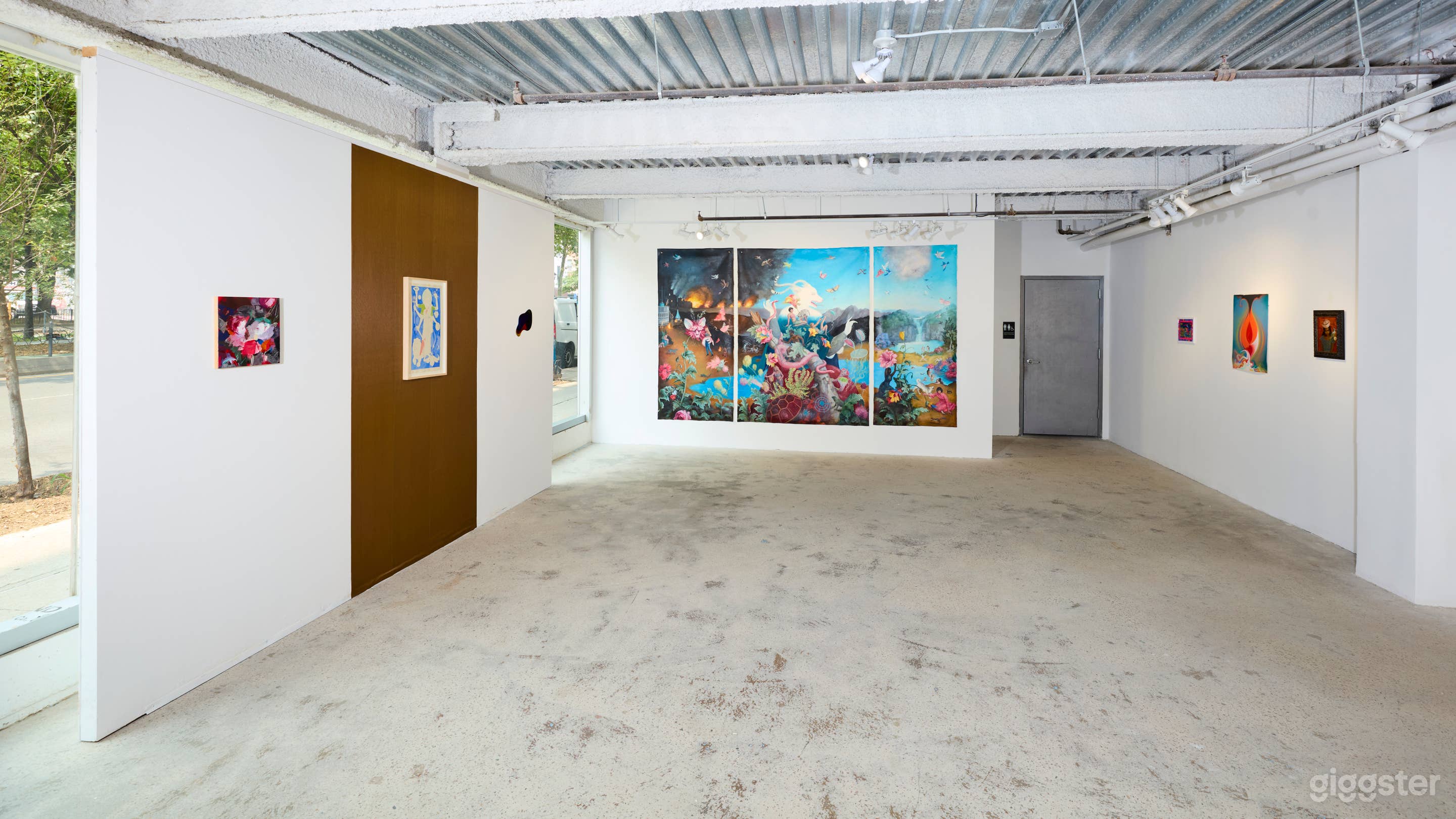 Spacious Gallery in the Lower East Side Photo 1