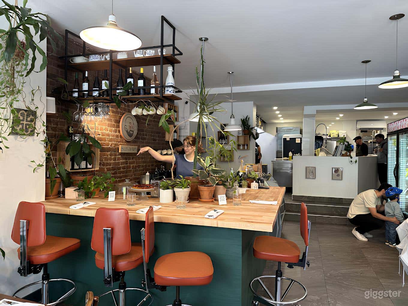 Cute French Bistro Restaurant with Open Kitchen Photo 2