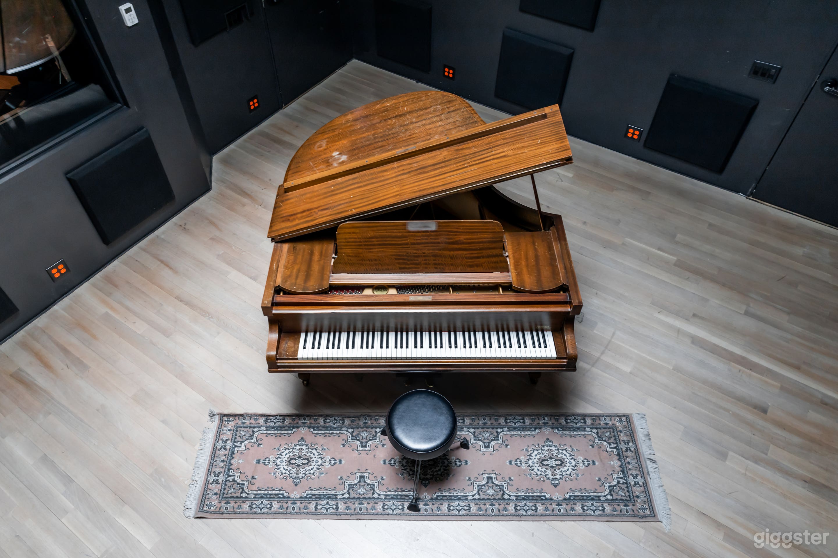 Modern Railtown recording studio:control room and live room Photo 4