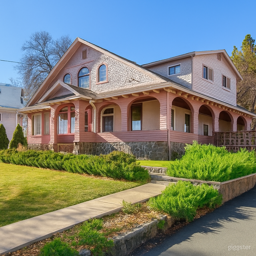 1876 Victorian House in NorCal's High Dessert Photo 1