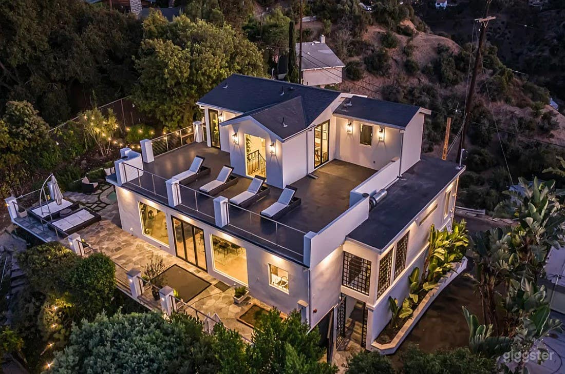 ALTA MESA HILLSIDE STUNNER/ CITY VIEWS/ POOL/ LUXE Photo 2