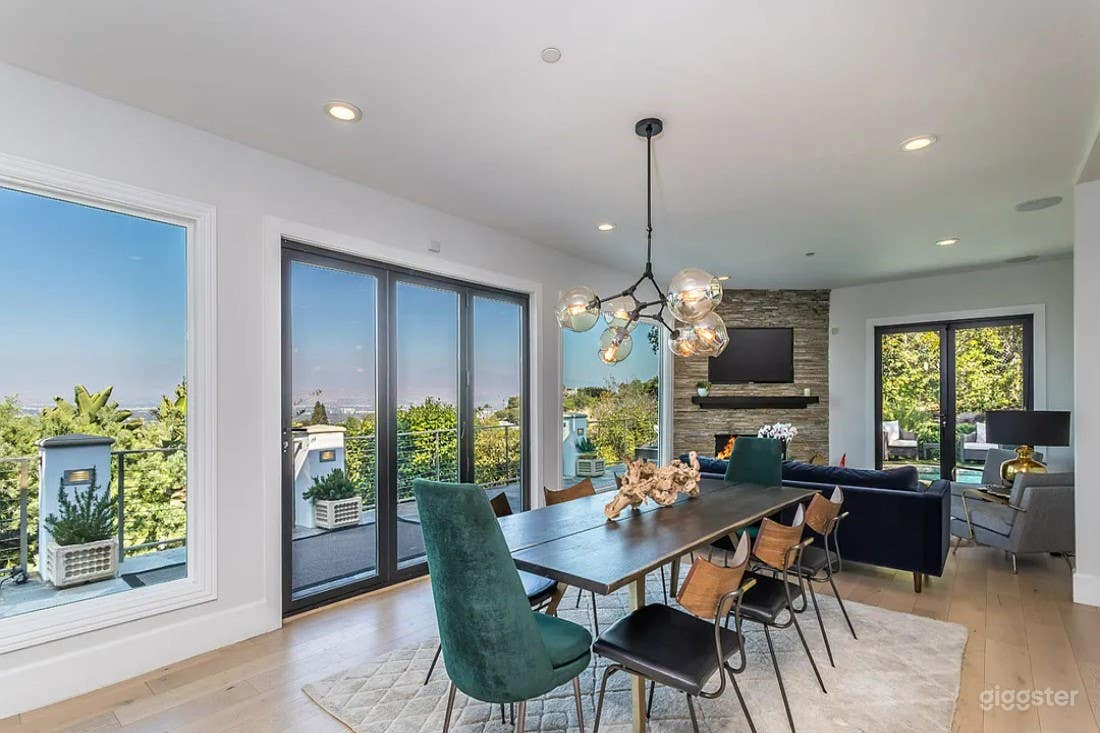 ALTA MESA HILLSIDE STUNNER/ CITY VIEWS/ POOL/ LUXE Photo 3