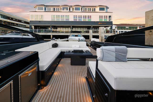 42 Ft Luxury VanDutch Yacht Photo 4