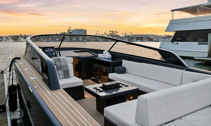 42 Ft Luxury VanDutch Yacht Photo 2