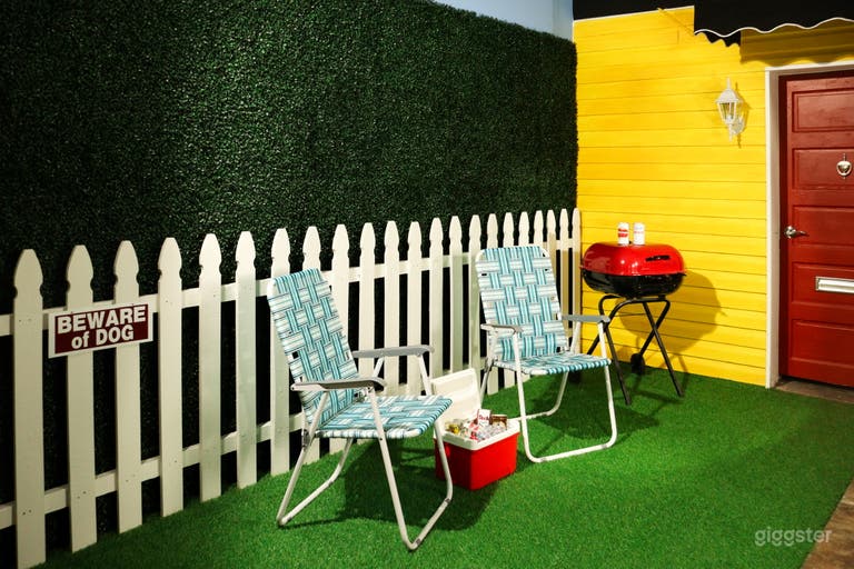  Multiple sets, a cyc wall and soundstage 