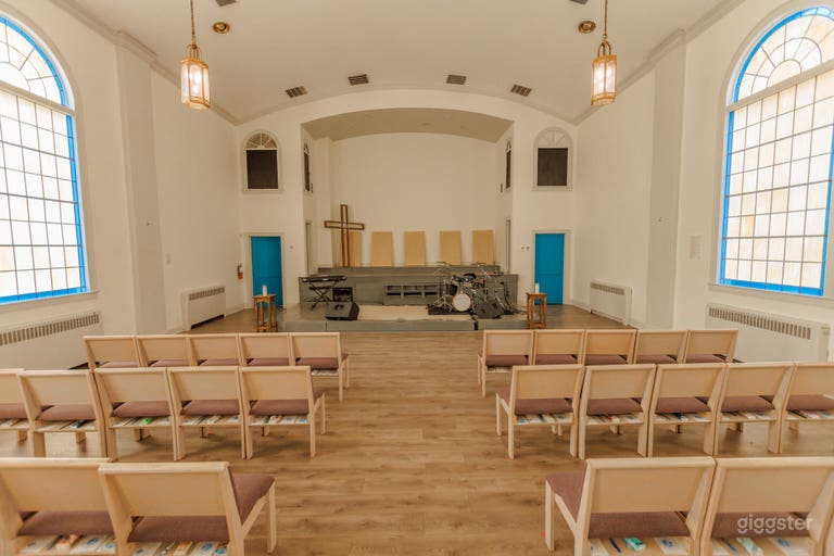  Intimate Wedding Chapel 