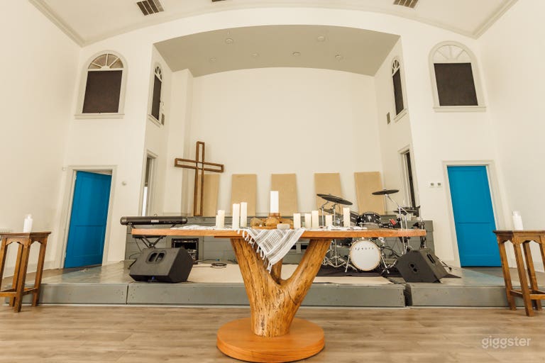  Intimate Wedding Chapel 