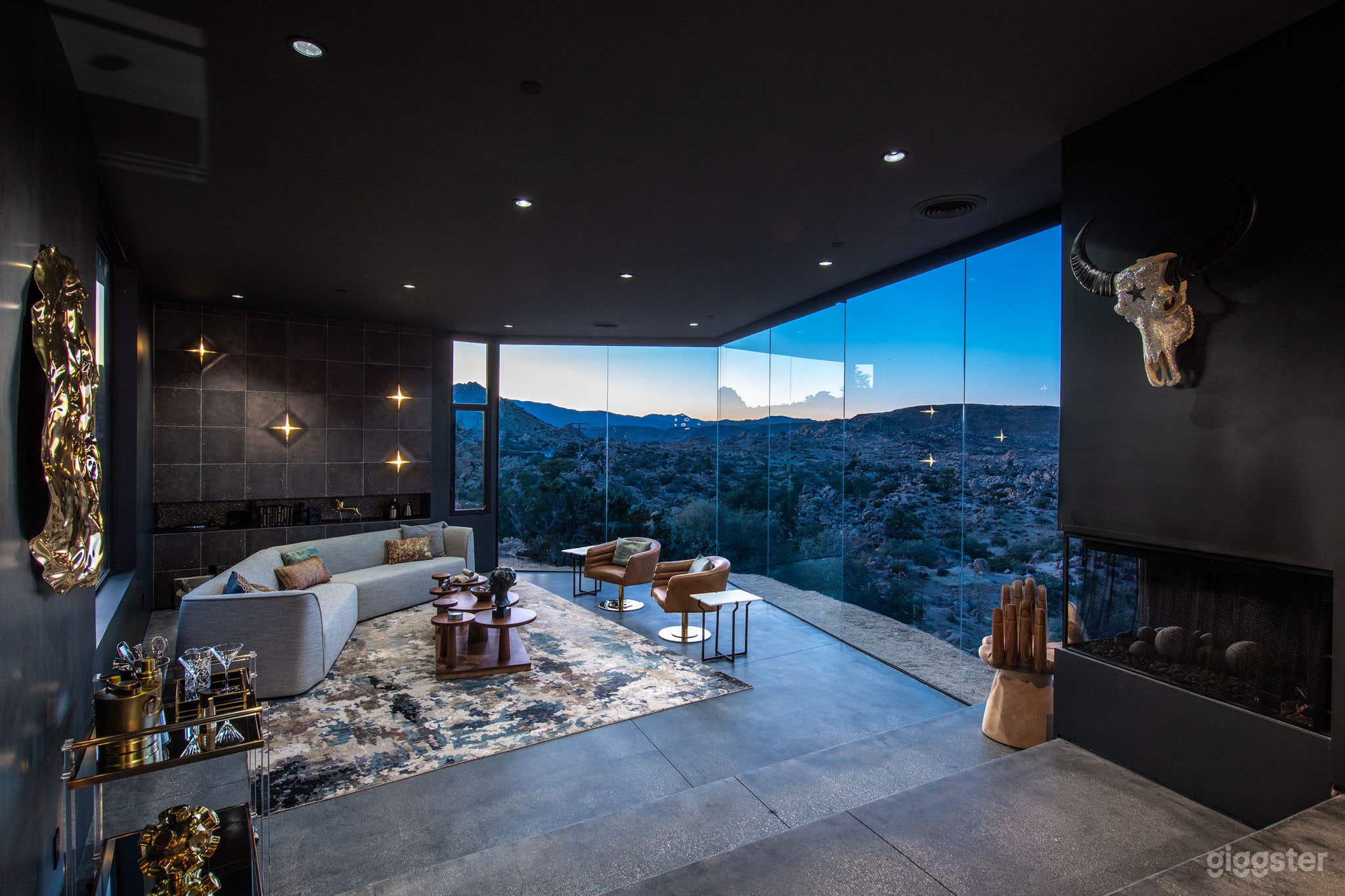 Black Desert House ft. in Architectural Digest Photo 4