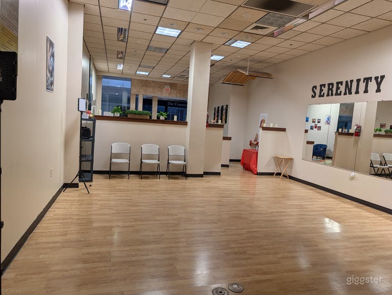  Dance studio for class, rehearsals, workshops 