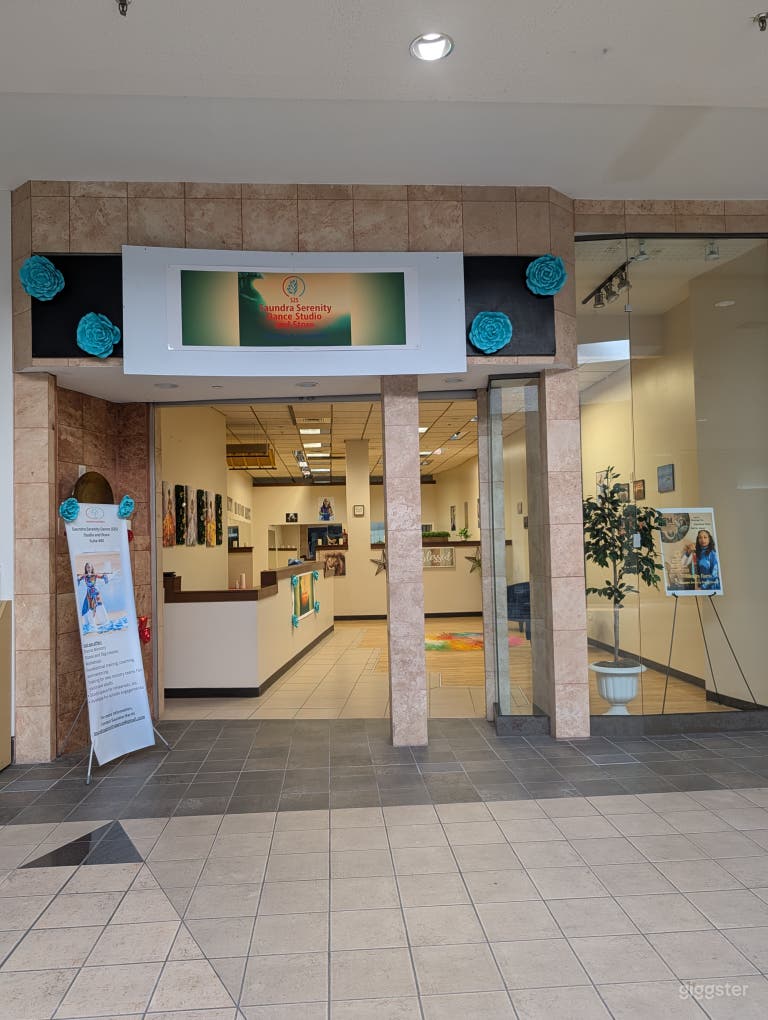  Dance studio for class, rehearsals, workshops 