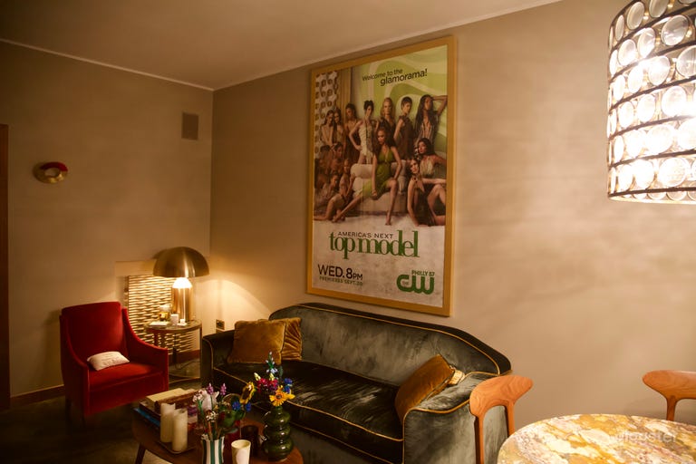  Modisch inspiriertes Apartment im Stil der 60er Jahre 