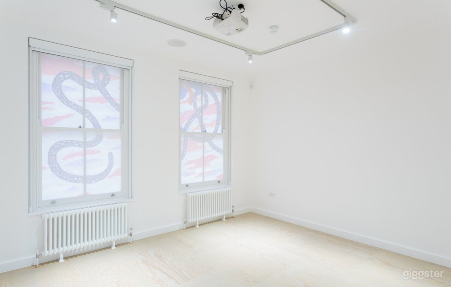 First Floor Gallery 2 Photo 2