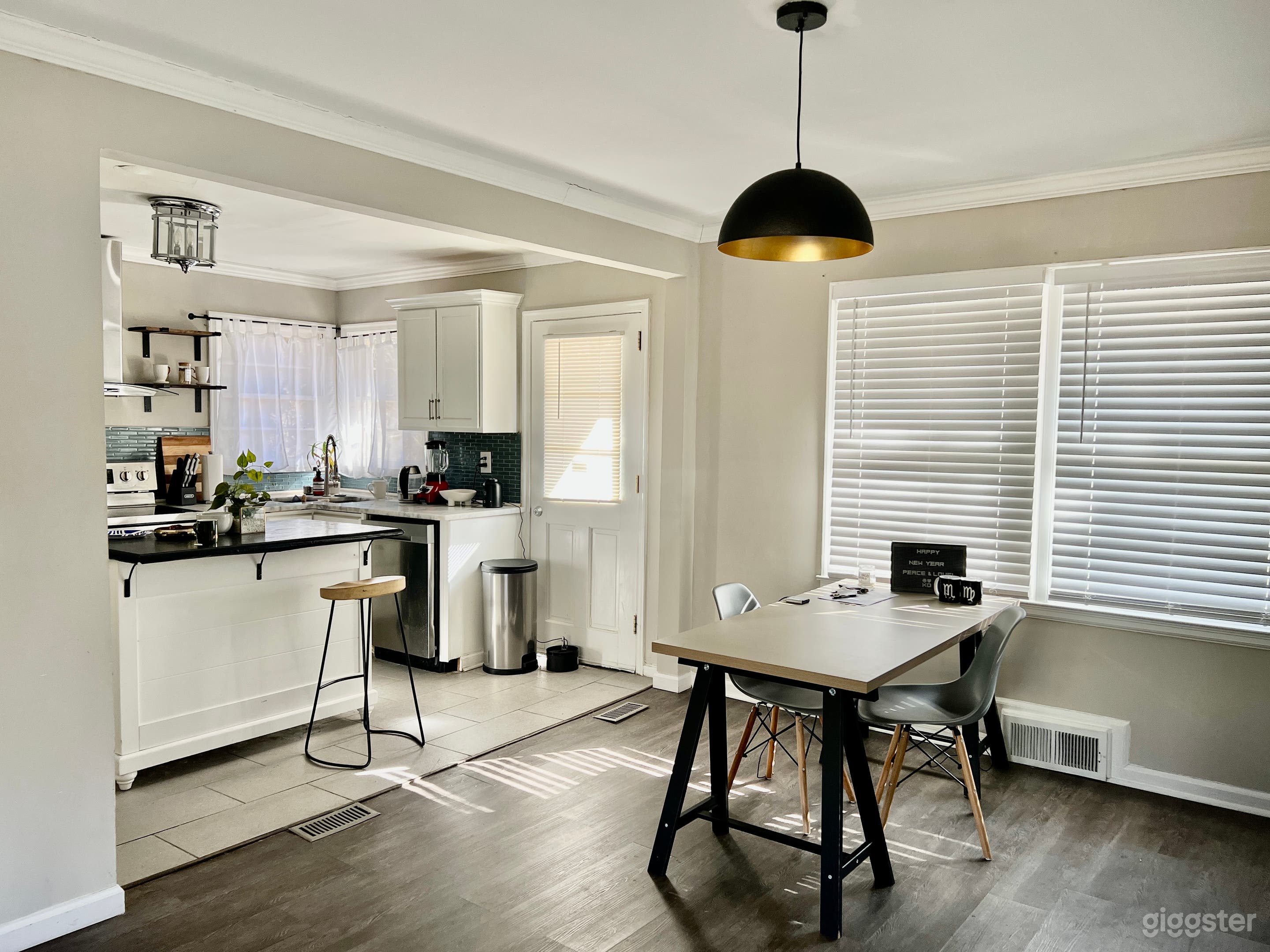 Kitchen + Dining Work Station.