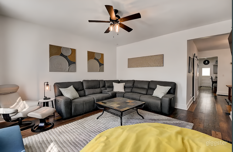  Downtown Retreat with Hot Tub 