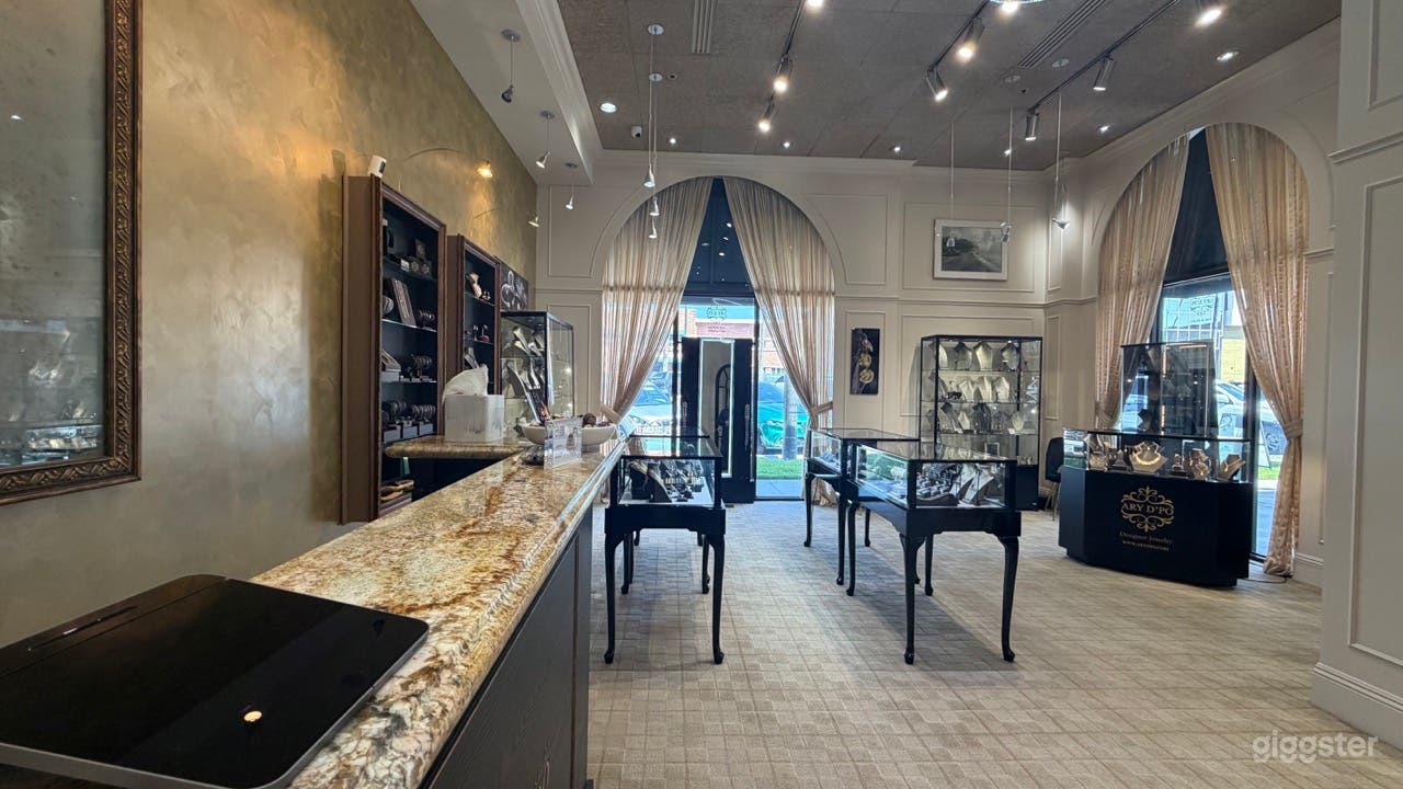 Never-Seen-Before Luxury Boutique Photo 3