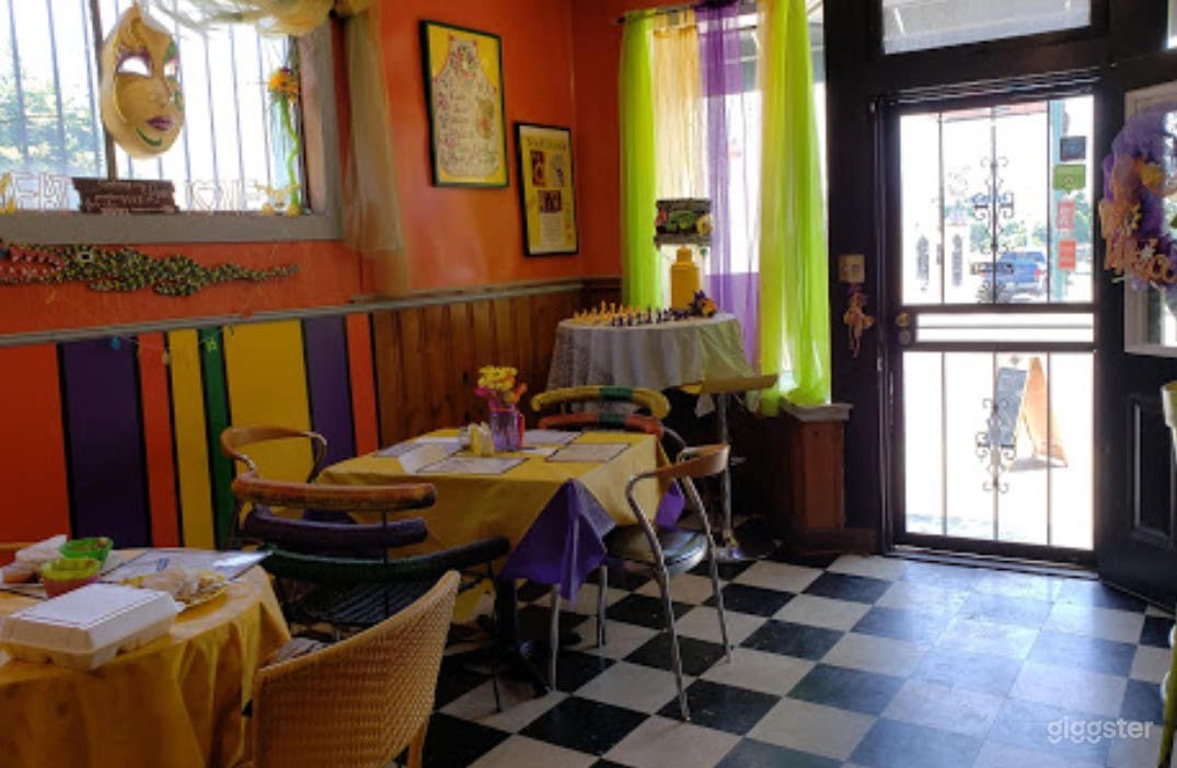 Eclectic and Colorful Restaurant in Memphis Photo 1