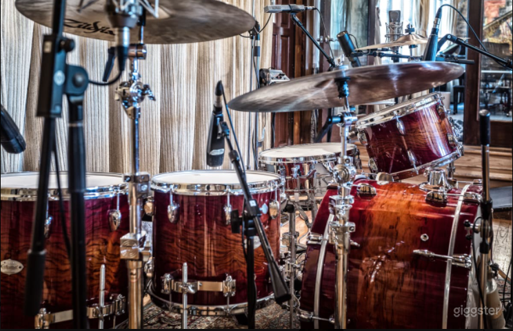 Historic Castle Recording Studio A Photo 3