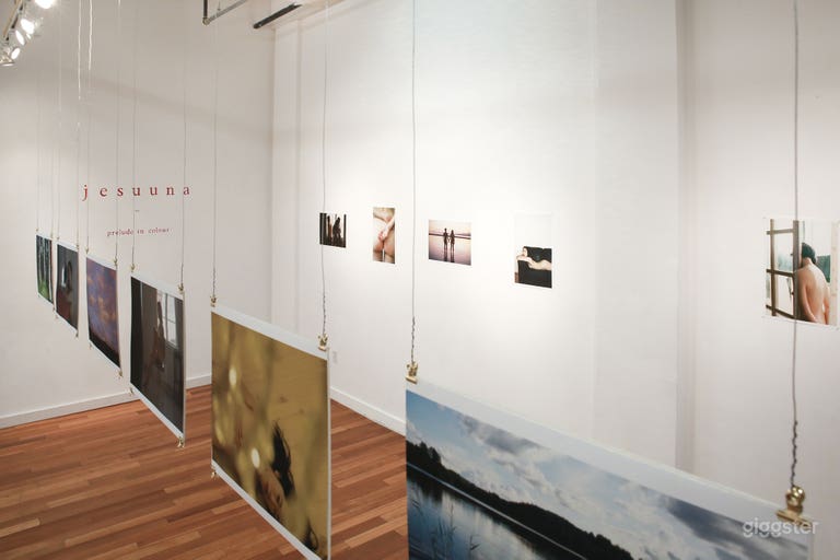  Pop Up Gallery and Photography Studio in SOMA 