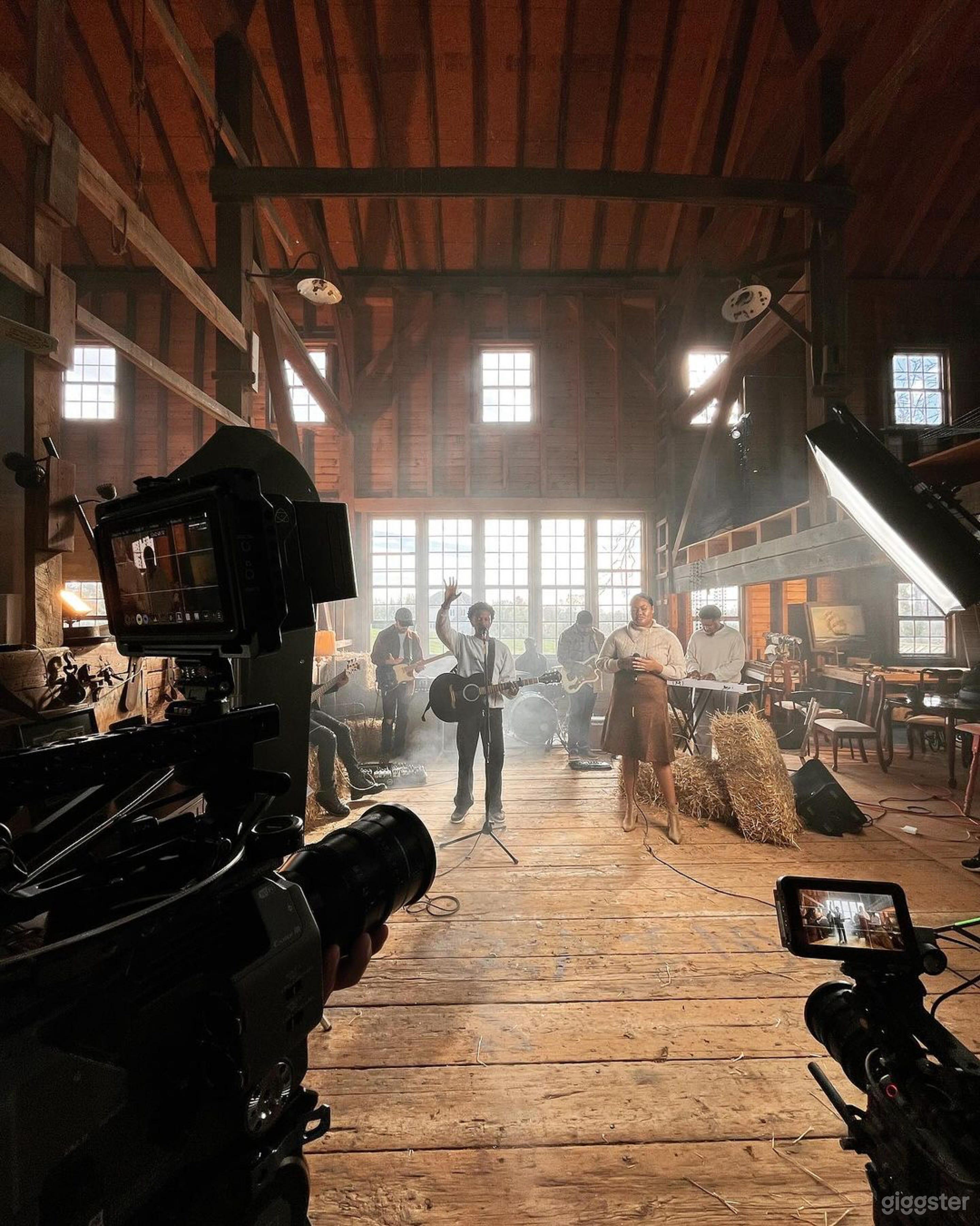 Amazing Historic Barn in Washington DC Metro Area Photo 2