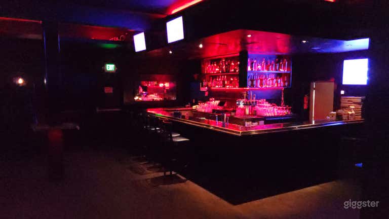  Hollywood Bar with a dance floor 