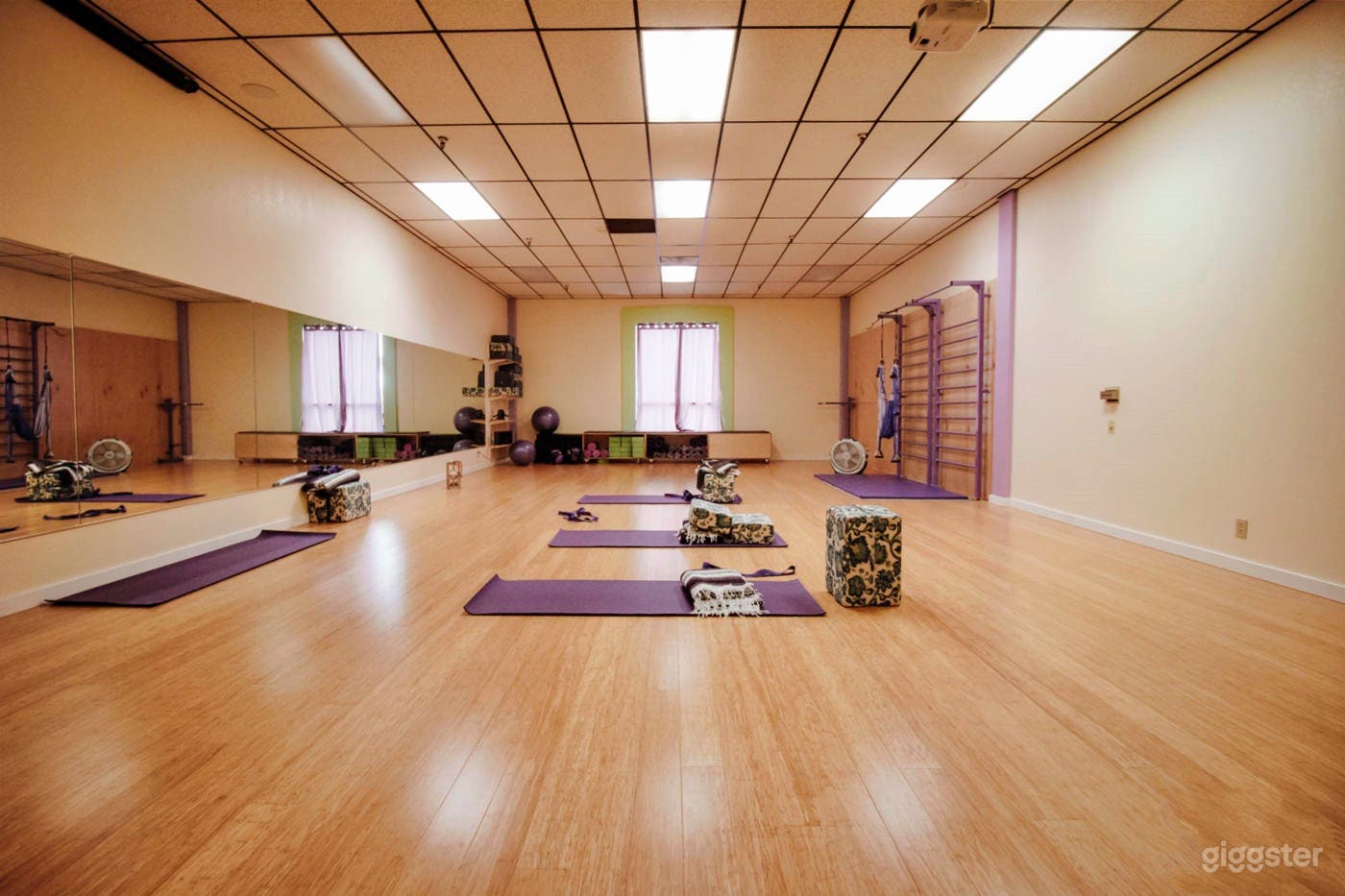 Location Yoga &amp; Dance Studio Film and Rehearsals  Photo 1