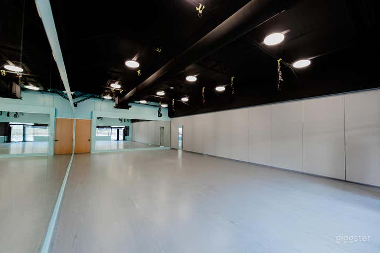  Dance Studio 10 