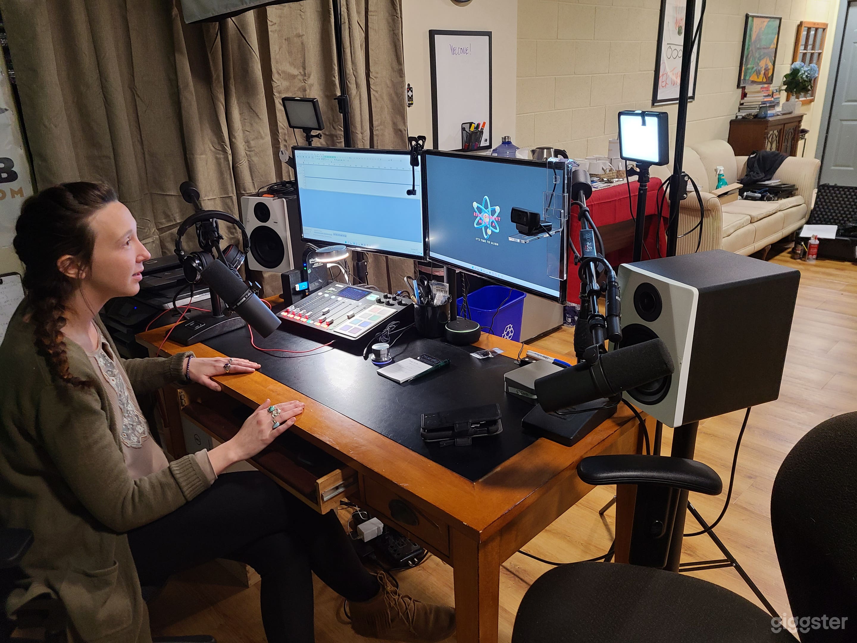 Dedicated Film &amp; Sound Recording Studio Photo 3