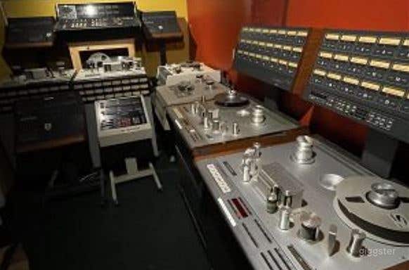 Studio11 Extremely Flexible Large Recording Studio Photo 2