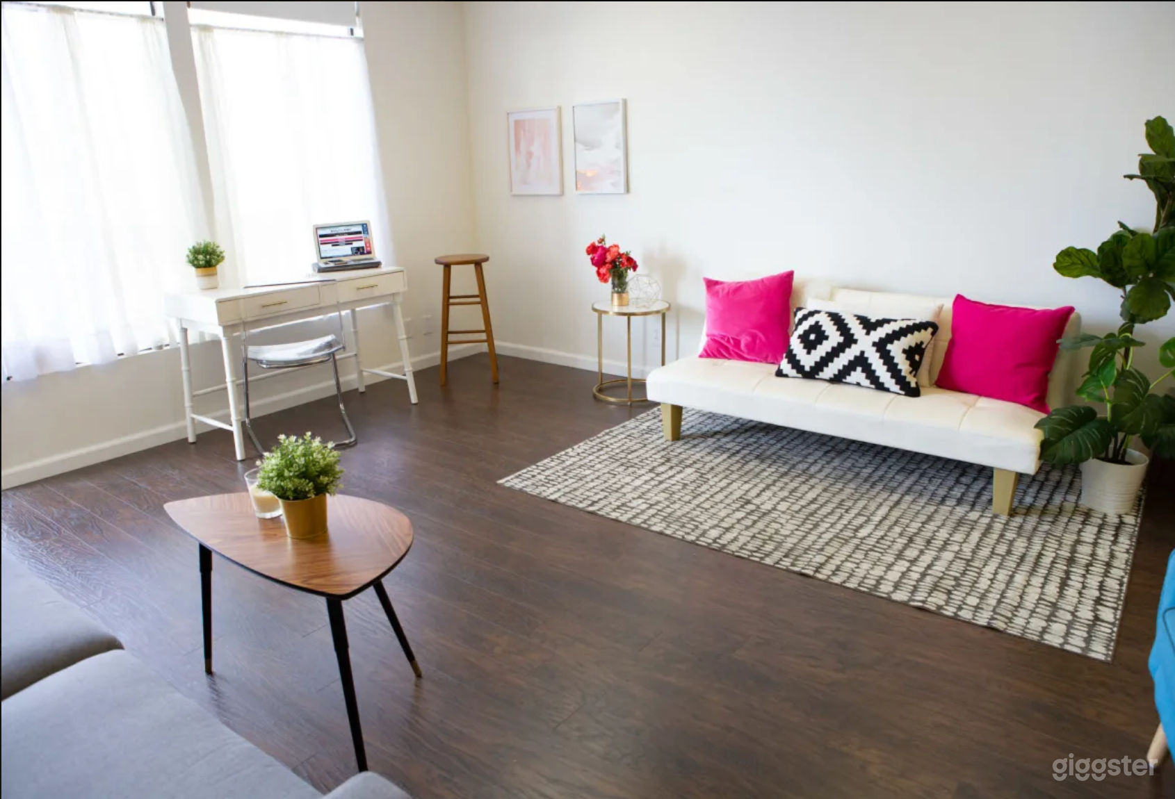 Versatile Photo Studio in Oceanside Photo 2