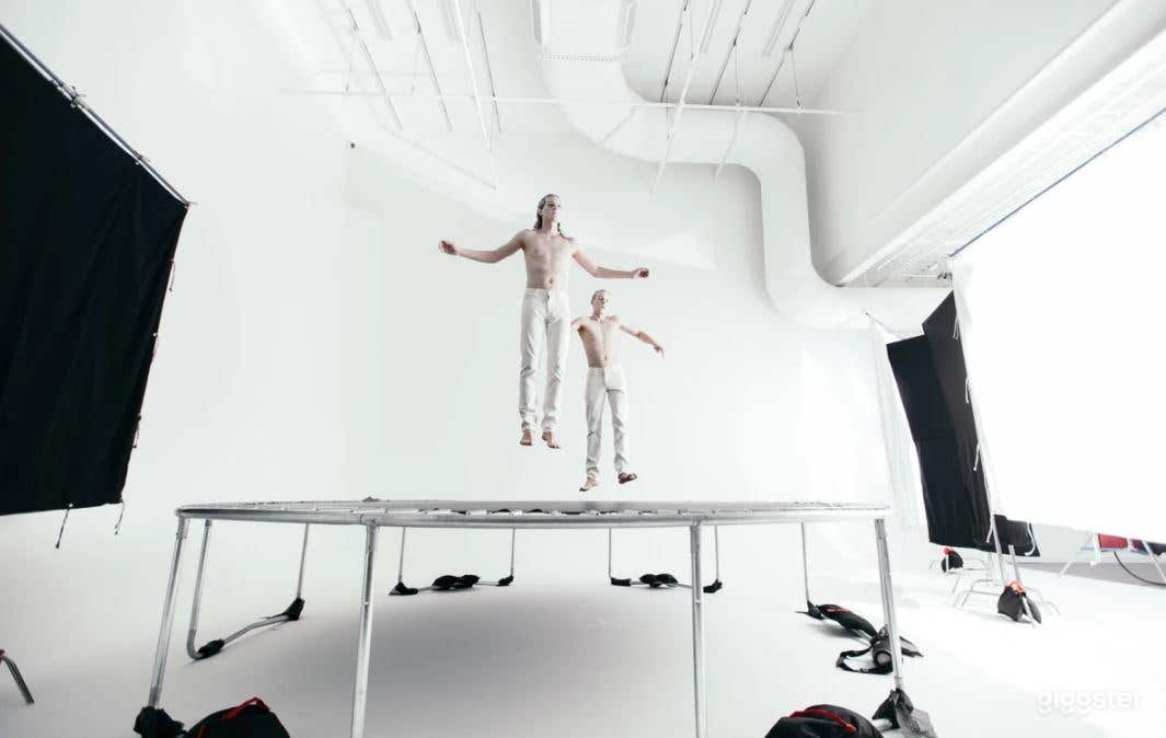 Oversized Cyclorama Wall | Studio C Photo 4