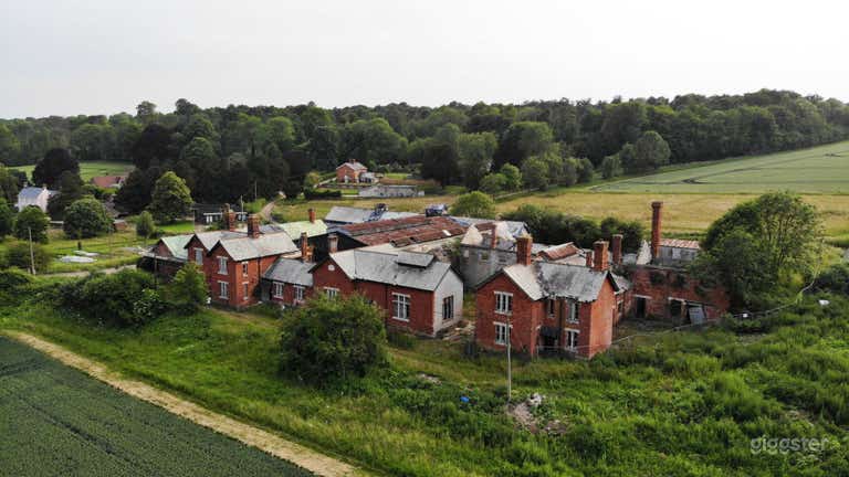  Derelict Neo-Classical Mansion 
