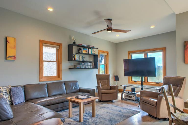  Magical Mountain Home 