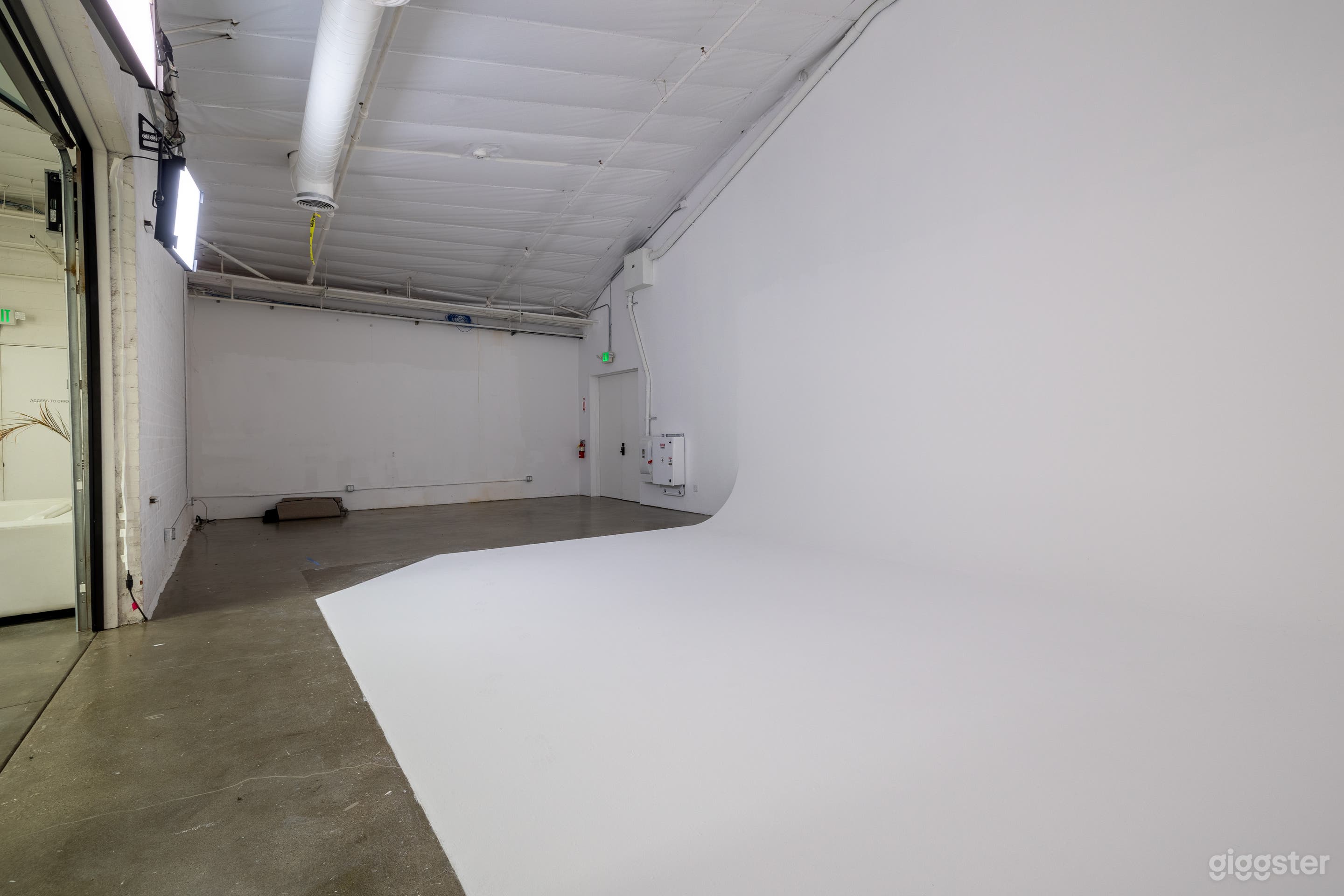 Maximum Studio C Photo 3